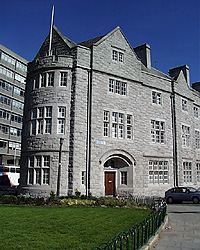 Pearse Street Garda Station
